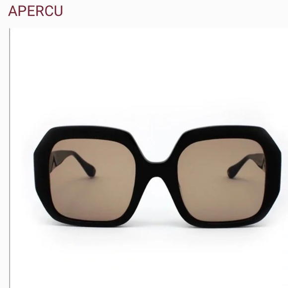 LAURENCE TRES NOIR’s Oversized Sunnies. - Picture 3 of 6